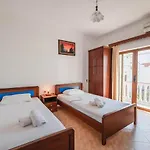 Appartement Garden Dhesara *