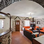 Appartement Garden Dhesara