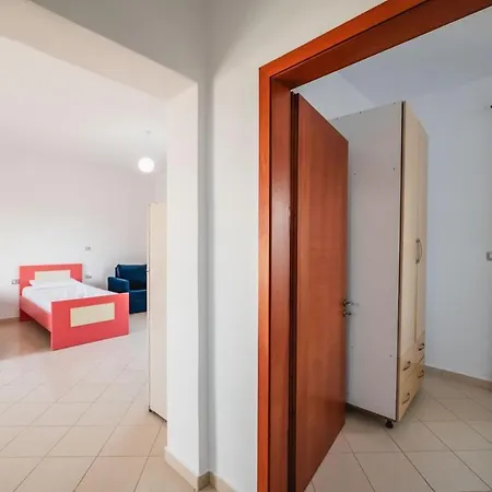 Garden Dhesara Apartmán *