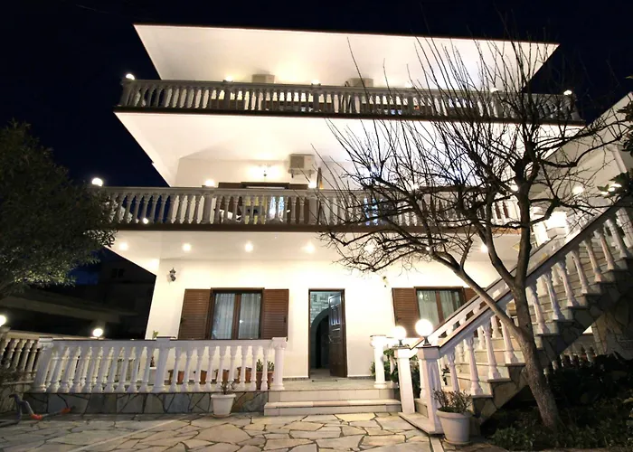 Garden Dhesara * Ксамил