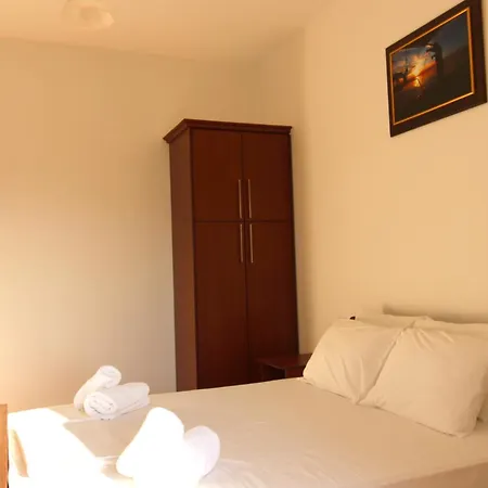 Apartment Garden Dhesara