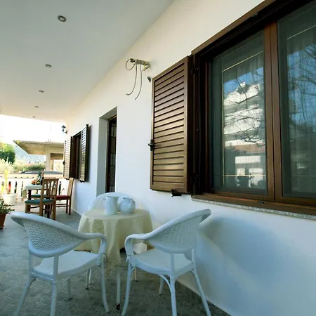 Apartment Garden Dhesara *