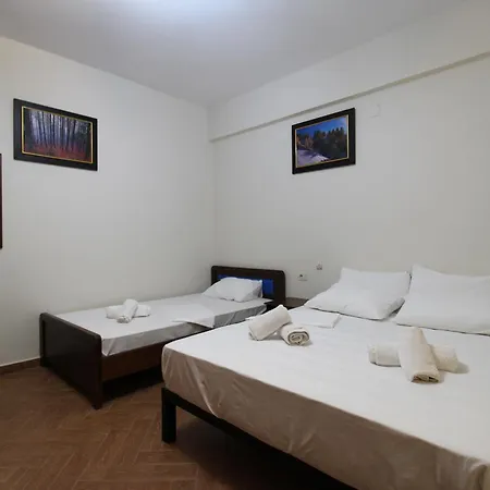 Garden Dhesara Apartment Ksamil