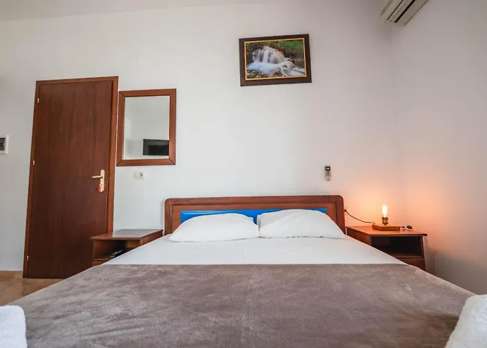 Garden Dhesara Apartment